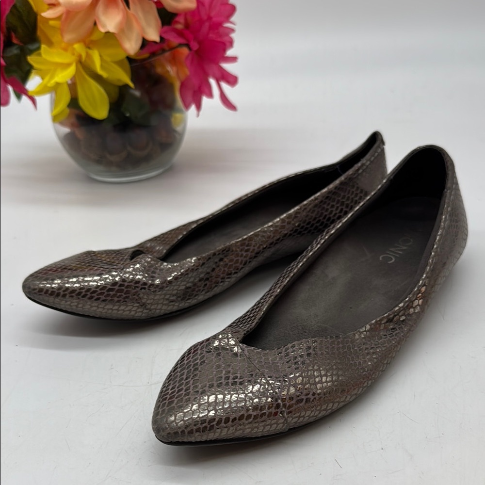 Vionic Brown Metallic Snake Print Flats Size 8 VIO9023